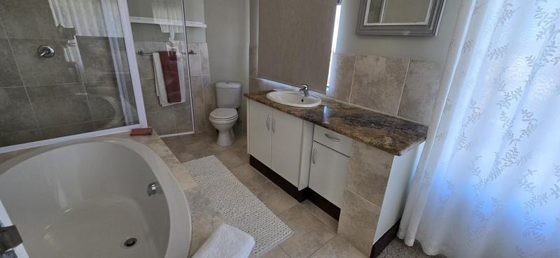 5 Bedroom Property for Sale in Groot Brakrivier Central Western Cape